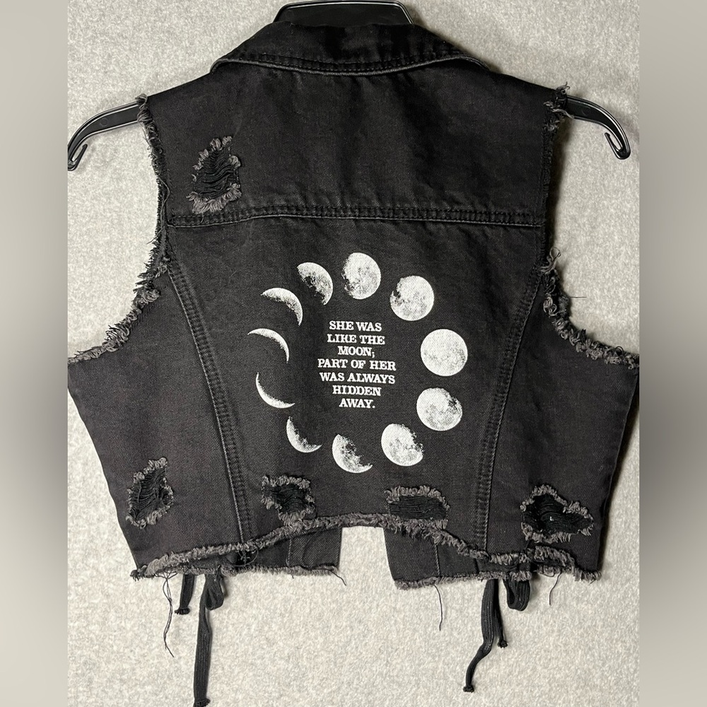 KILLSTAR Black Phased Out Denim Vest Skull Moon Distress Crop Medium (Small) - Picture 3 of 10